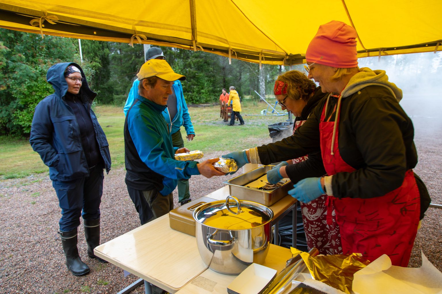 Muikkukauppa käy